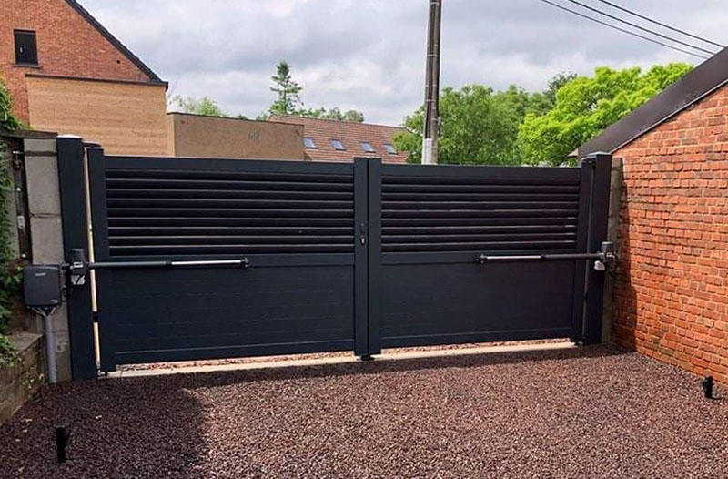 Swing Gate